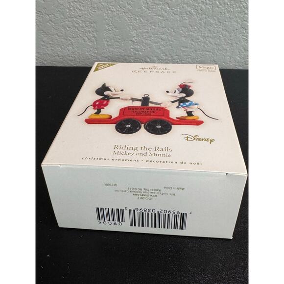Hallmark Disney 2008 Riding the Rails Mickey Minnie features Motion Railcar - Picture 2 of 5
